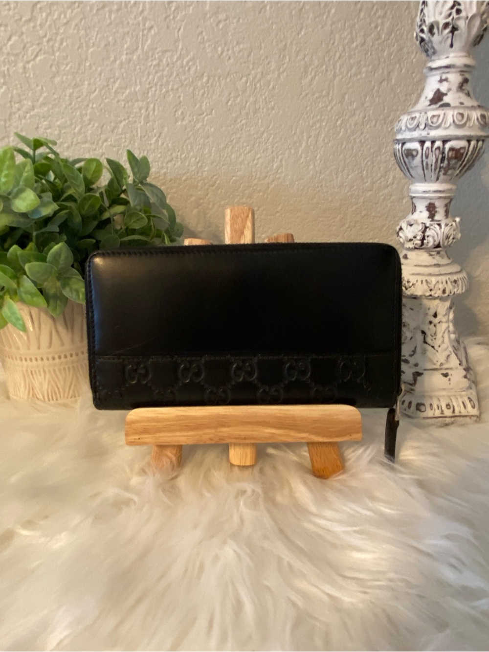 Gucci Guccissima Black Leather Zip Long Wallet EUC